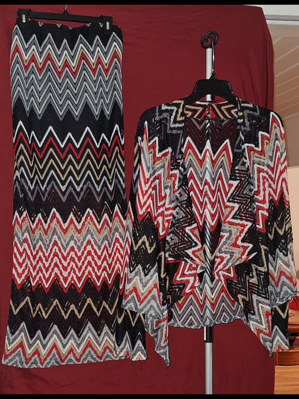 Zigzag Crochet Two-Piece Skirt Set in Black, Red, Cream & Gray
